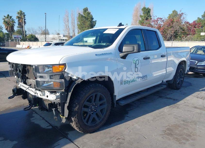 Photo 2 of 2022 Chevrolet Silverado 1500 LTD 2WD DOUBLE CAB STANDARD BED CUSTOM (VIN 1GCRWBEK4NZ195017)