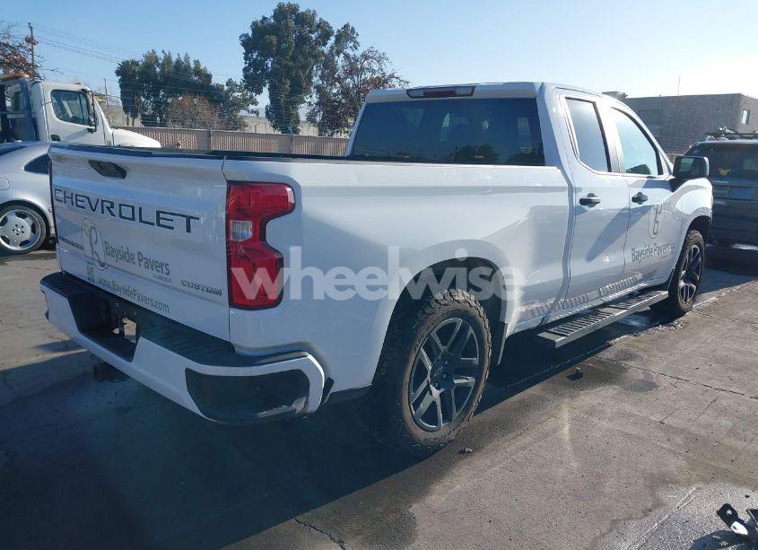 Photo 4 of 2022 Chevrolet Silverado 1500 LTD 2WD DOUBLE CAB STANDARD BED CUSTOM (VIN 1GCRWBEK4NZ195017)