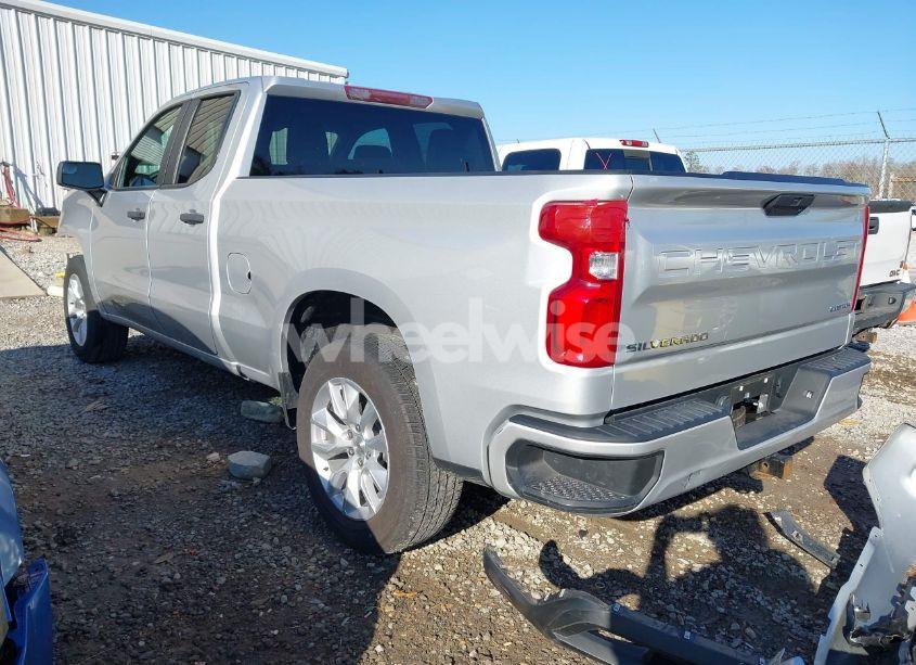 Photo 3 of 2022 Chevrolet Silverado 1500 LTD 2WD DOUBLE CAB STANDARD BED CUSTOM (VIN 1GCRWBEK5NZ205649)