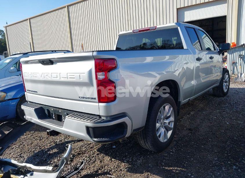 Photo 4 of 2022 Chevrolet Silverado 1500 LTD 2WD DOUBLE CAB STANDARD BED CUSTOM (VIN 1GCRWBEK5NZ205649)