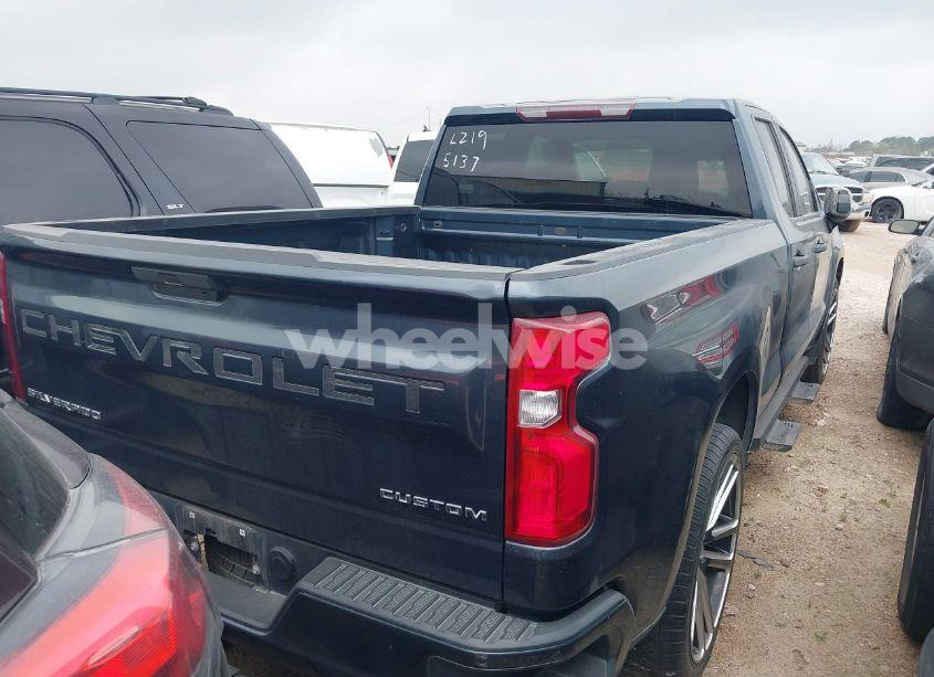 Photo 4 of 2020 Chevrolet Silverado 1500 2WD STANDARD BED CUSTOM (VIN 1GCRWBEK7LZ195137)