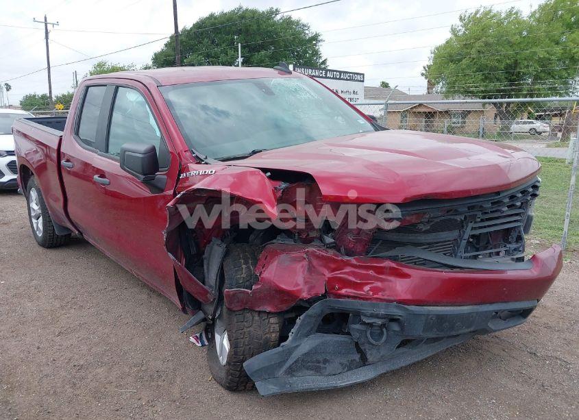 2020 Chevrolet Silverado 1500 2WD DOUBLE CAB STANDARD BED CUSTOM (VIN 1GCRWBEK8LZ194000) main photo
