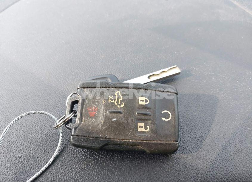 Photo 11 of 2020 Chevrolet Silverado 1500 2WD DOUBLE CAB STANDARD BED CUSTOM (VIN 1GCRWBEKXLZ339747)