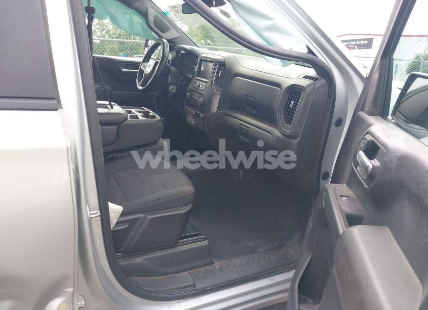 Photo 5 of 2020 Chevrolet Silverado 1500 2WD DOUBLE CAB STANDARD BED CUSTOM (VIN 1GCRWBEKXLZ339747)