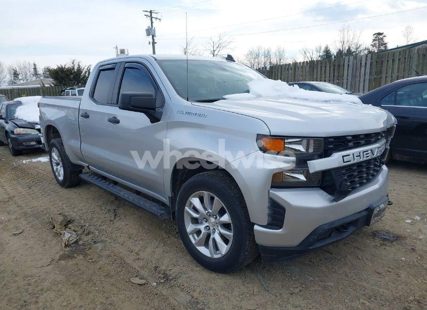 2020 Chevrolet Silverado 1500 2WD STANDARD BED CUSTOM (VIN 1GCRWBEKXLZ375096) main photo