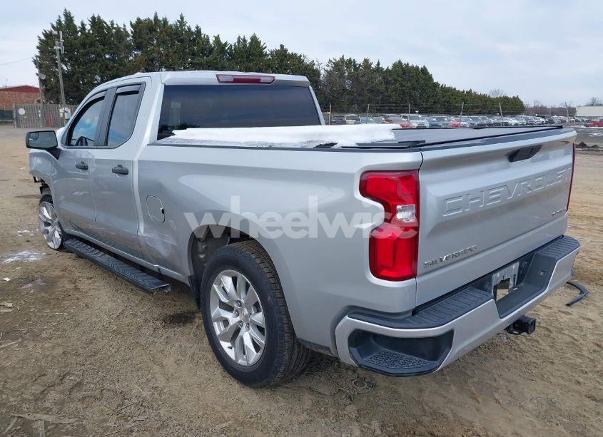 Photo 3 of 2020 Chevrolet Silverado 1500 2WD STANDARD BED CUSTOM (VIN 1GCRWBEKXLZ375096)
