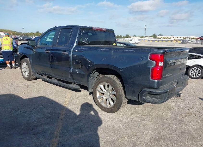 Photo 3 of 2021 Chevrolet Silverado 1500 2WD STANDARD BED CUSTOM (VIN 1GCRWBEKXMZ111202)