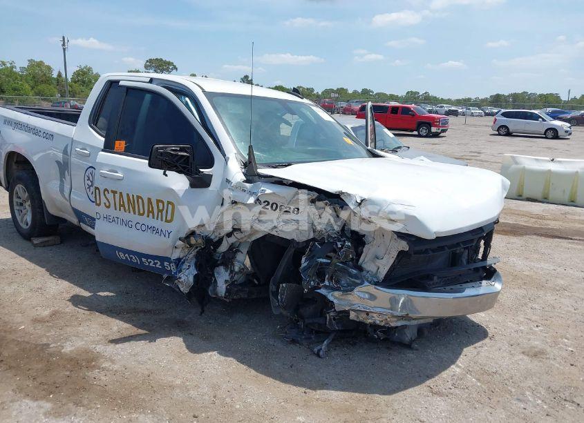 Photo 6 of 2019 Chevrolet Silverado 1500 LT (VIN 1GCRWCED1KZ176699)