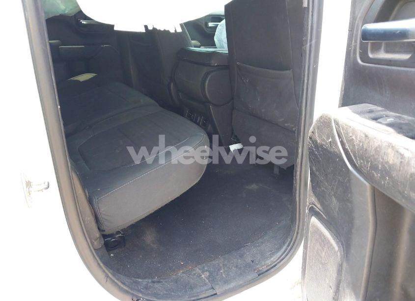 Photo 8 of 2019 Chevrolet Silverado 1500 LT (VIN 1GCRWCED1KZ176699)