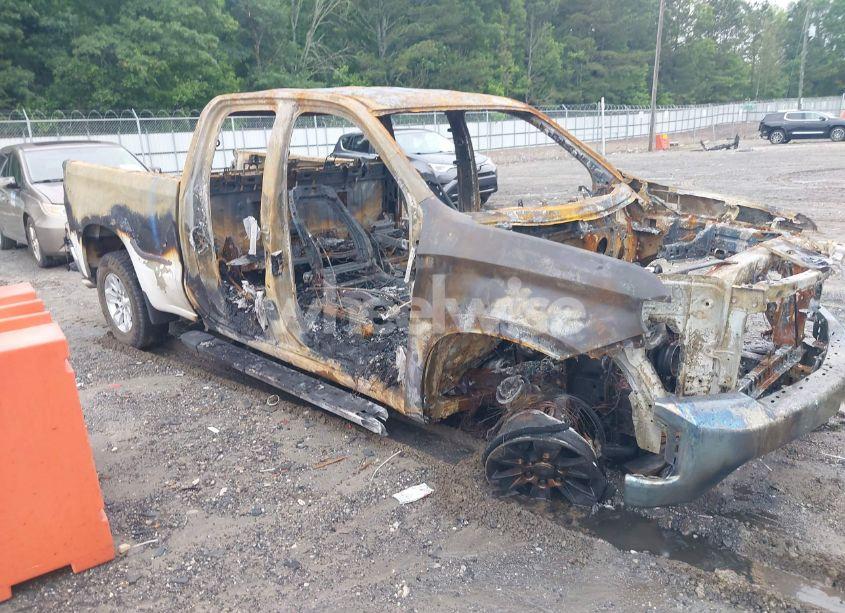 2019 Chevrolet Silverado 1500 LT (VIN 1GCRWCED6KZ177962) main photo