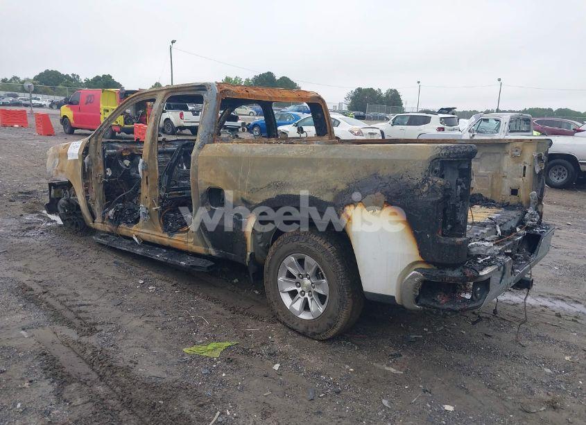 Photo 3 of 2019 Chevrolet Silverado 1500 LT (VIN 1GCRWCED6KZ177962)