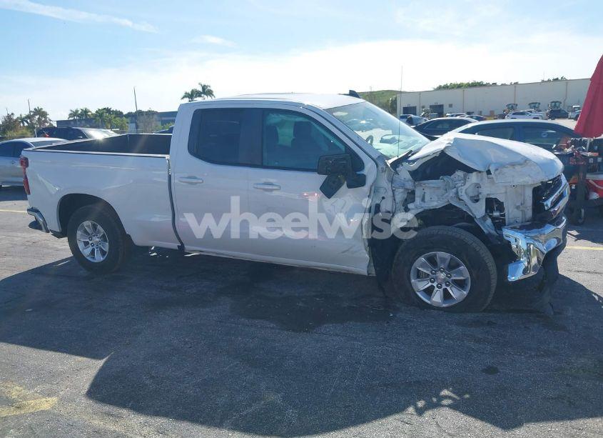 Photo 13 of 2019 Chevrolet Silverado 1500 LT (VIN 1GCRWCED7KZ317193)