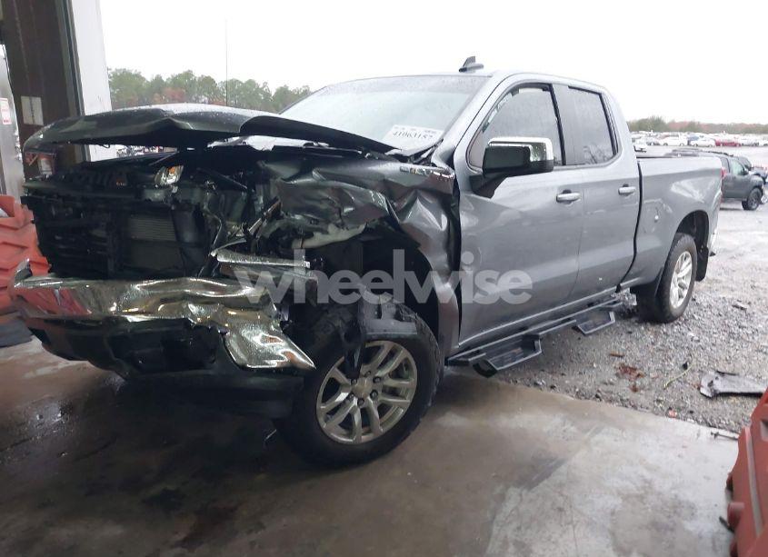 Photo 2 of 2019 Chevrolet Silverado 1500 LT (VIN 1GCRWCED8KZ367987)