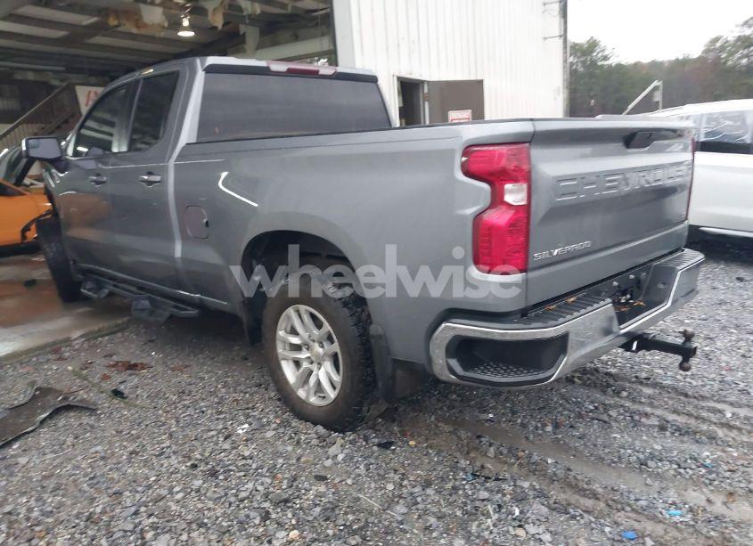 Photo 3 of 2019 Chevrolet Silverado 1500 LT (VIN 1GCRWCED8KZ367987)