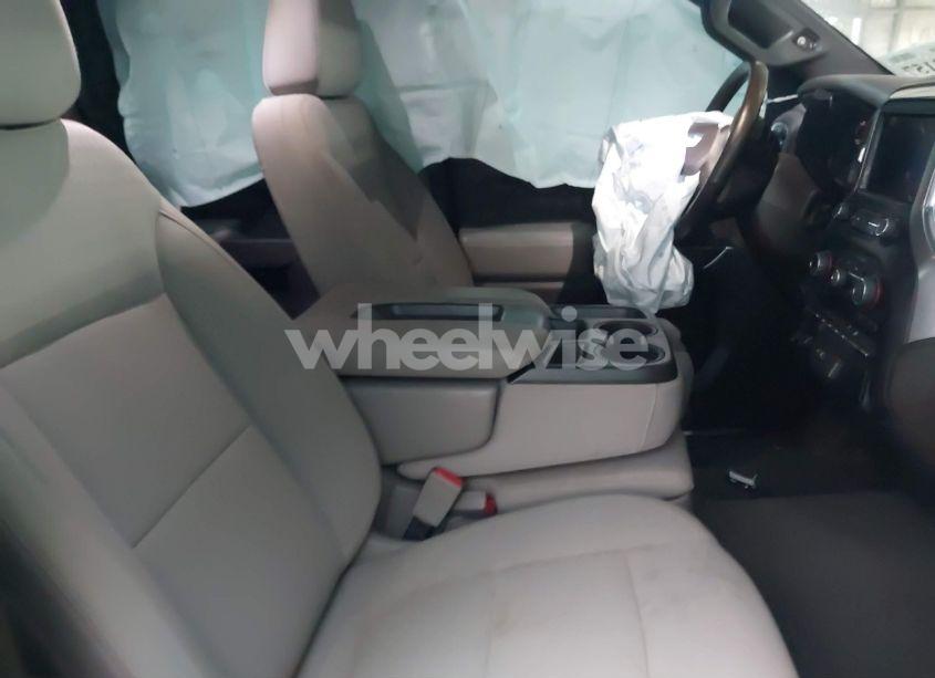 Photo 5 of 2019 Chevrolet Silverado 1500 LT (VIN 1GCRWCED8KZ367987)