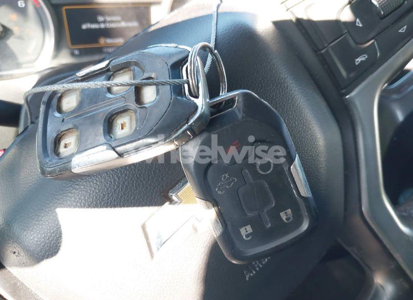 Photo 11 of 2019 Chevrolet Silverado 1500 LT (VIN 1GCRWCED9KZ204930)