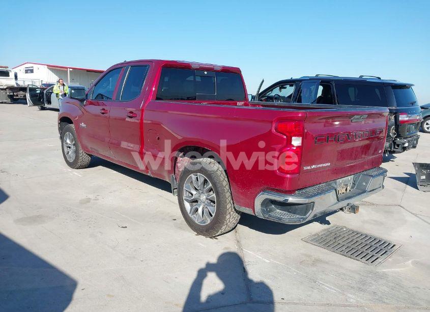 Photo 3 of 2019 Chevrolet Silverado 1500 LT (VIN 1GCRWCED9KZ204930)