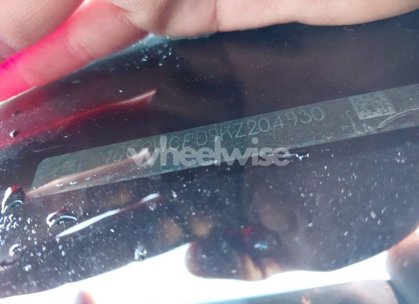 Photo 9 of 2019 Chevrolet Silverado 1500 LT (VIN 1GCRWCED9KZ204930)