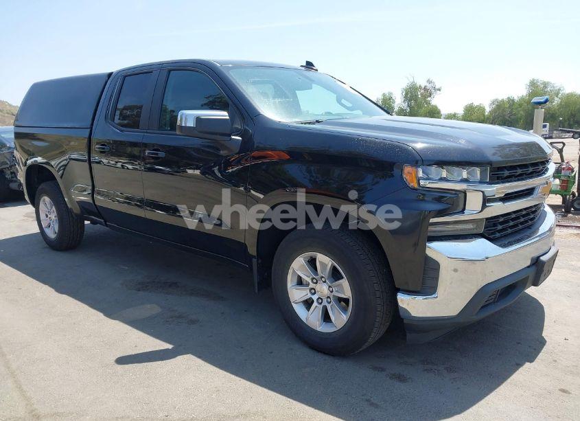 2019 Chevrolet Silverado 1500 LT (VIN 1GCRWCED9KZ328096) main photo