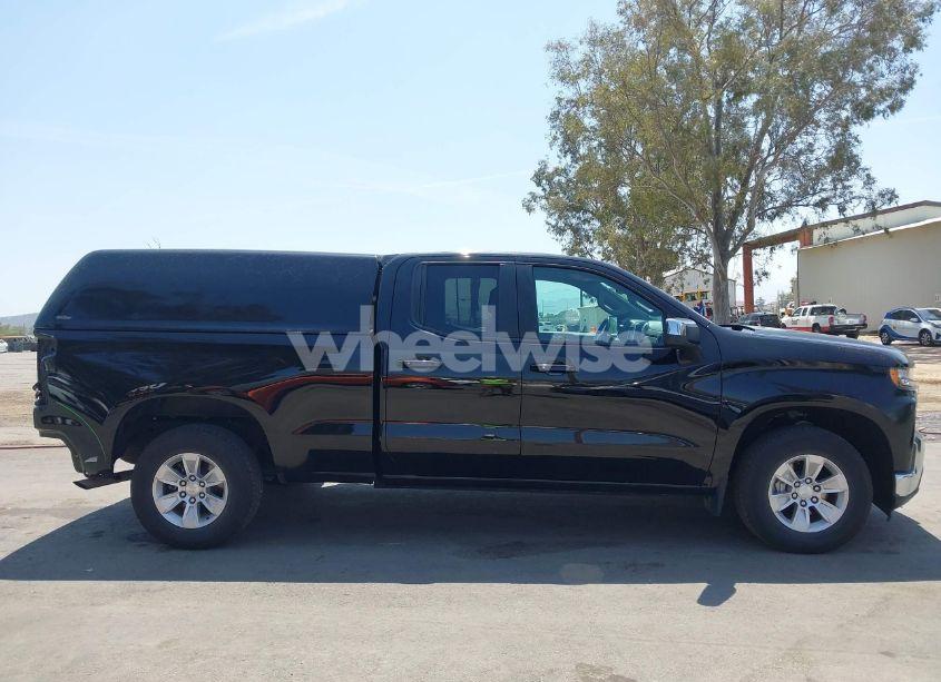 Photo 13 of 2019 Chevrolet Silverado 1500 LT (VIN 1GCRWCED9KZ328096)