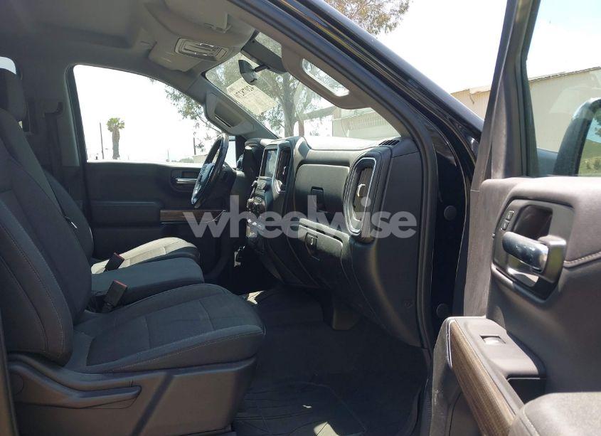 Photo 5 of 2019 Chevrolet Silverado 1500 LT (VIN 1GCRWCED9KZ328096)