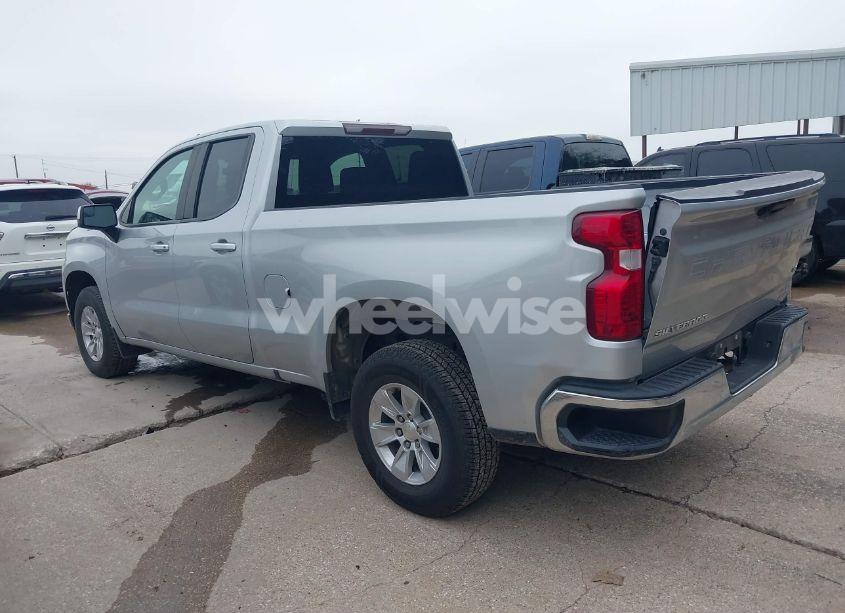 Photo 3 of 2020 Chevrolet Silverado 1500 2WD DOUBLE CAB STANDARD BED LT (VIN 1GCRWCEK4LZ265652)