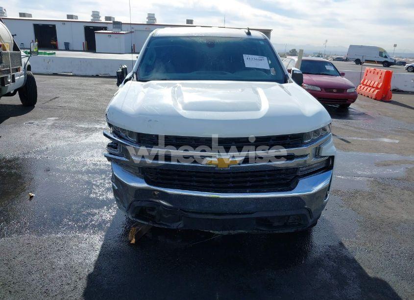 Photo 6 of 2019 Chevrolet Silverado 1500 LT (VIN 1GCRWCEK5KZ239222)