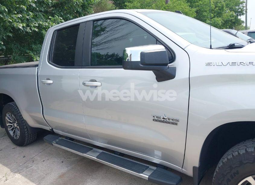 Photo 13 of 2019 Chevrolet Silverado 1500 LT (VIN 1GCRWCEK8KZ314897)