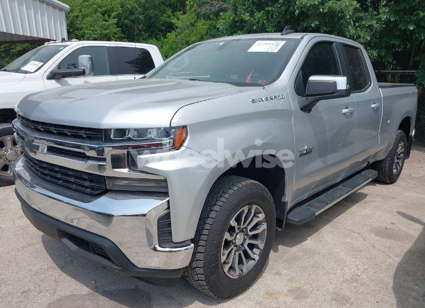 Photo 2 of 2019 Chevrolet Silverado 1500 LT (VIN 1GCRWCEK8KZ314897)