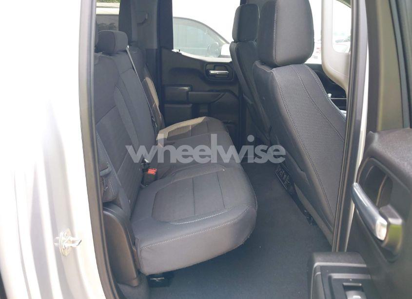 Photo 8 of 2019 Chevrolet Silverado 1500 LT (VIN 1GCRWCEK8KZ314897)