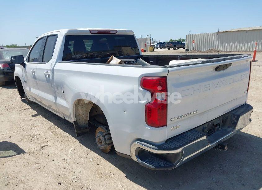 Photo 3 of 2021 Chevrolet Silverado 1500 2WD DOUBLE CAB STANDARD BED LT (VIN 1GCRWCEK9MZ372164)