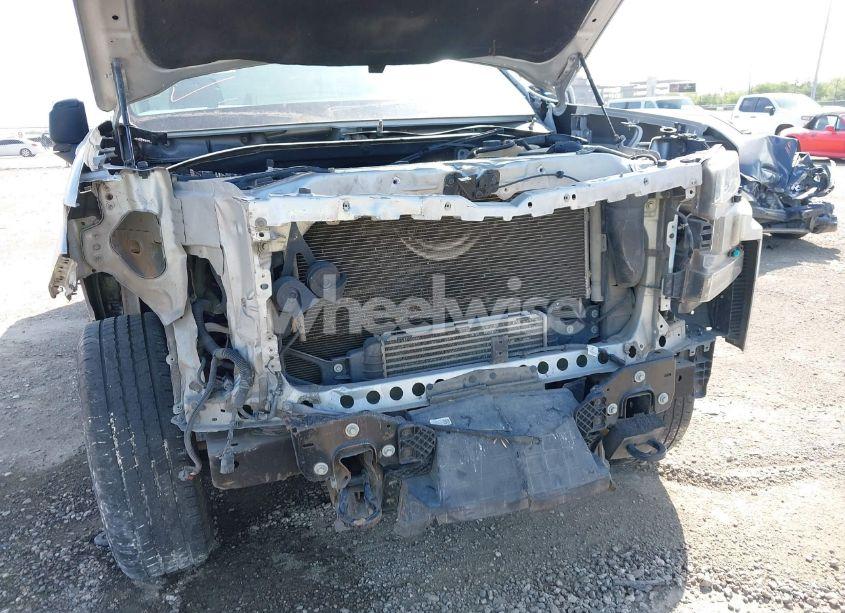 Photo 19 of 2020 Chevrolet Silverado 1500 2WD DOUBLE CAB STANDARD BED RST (VIN 1GCRWDEK5LZ134509)