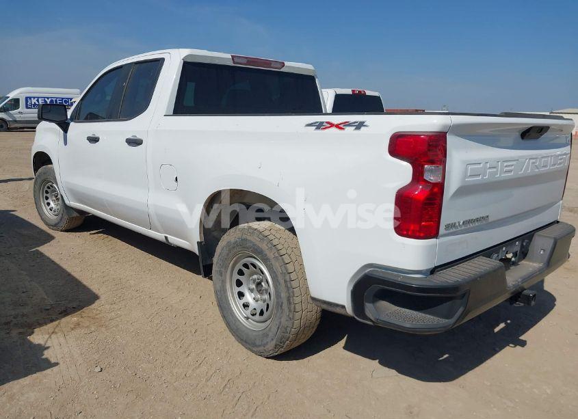 Photo 3 of 2022 Chevrolet Silverado 1500 LTD 4WD DOUBLE CAB STANDARD BED WT (VIN 1GCRYAED0NZ174736)
