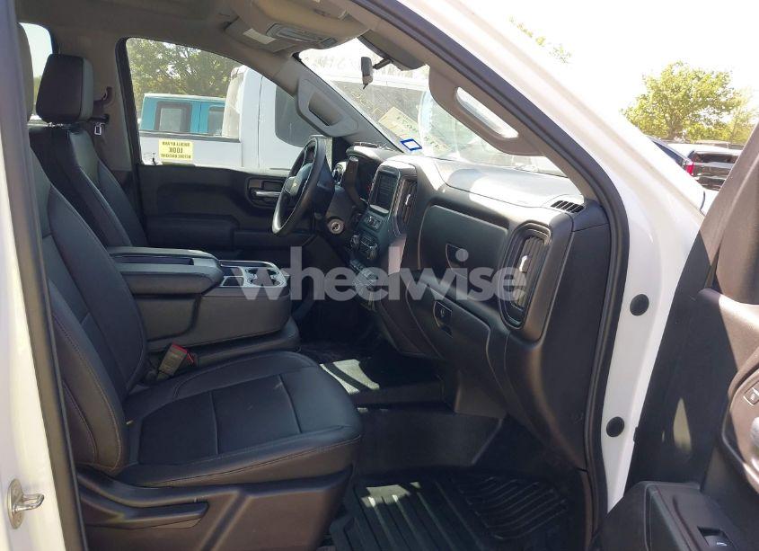 Photo 5 of 2022 Chevrolet Silverado 1500 LTD 4WD DOUBLE CAB STANDARD BED WT (VIN 1GCRYAED0NZ174736)