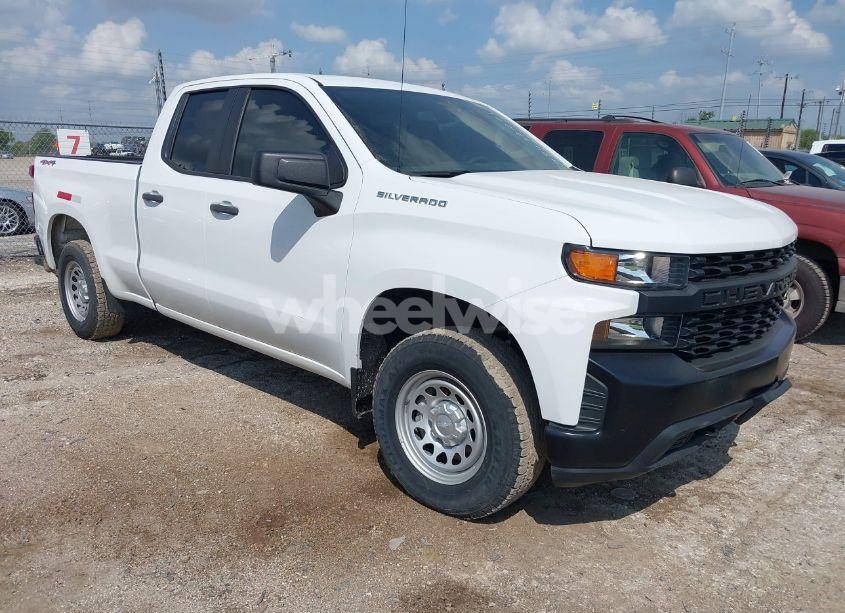 2022 Chevrolet Silverado 1500 LTD 4WD DOUBLE CAB STANDARD BED WT (VIN 1GCRYAED2NZ174673) main photo
