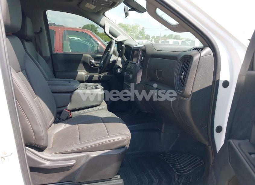 Photo 5 of 2022 Chevrolet Silverado 1500 LTD 4WD DOUBLE CAB STANDARD BED WT (VIN 1GCRYAED2NZ174673)