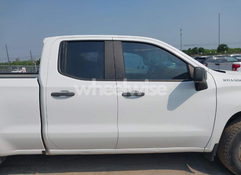 Photo 13 of 2020 Chevrolet Silverado 1500 4WD DOUBLE CAB STANDARD BED WT (VIN 1GCRYAEF0LZ178509)