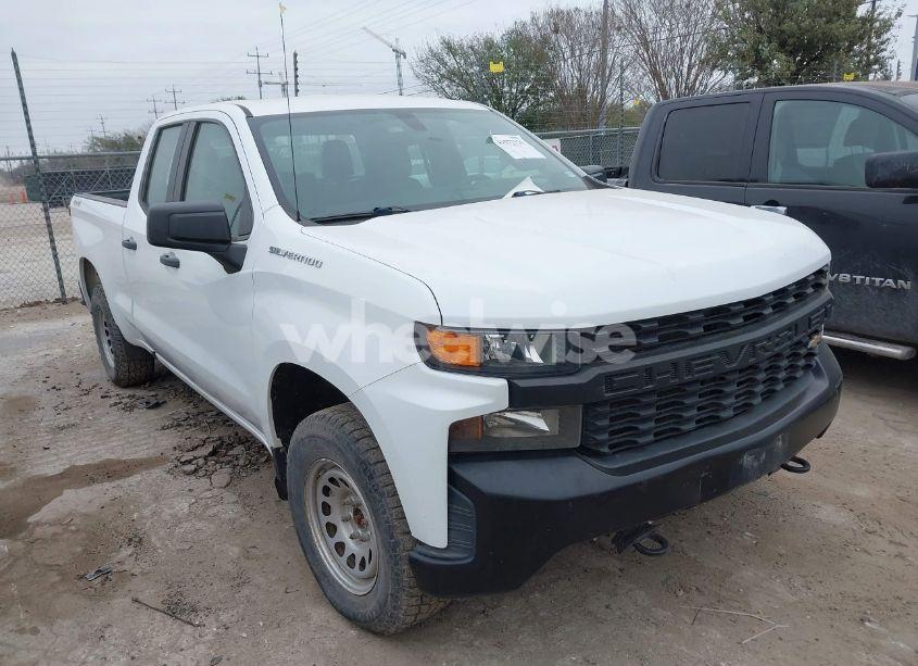 2020 Chevrolet Silverado 1500 4WD DOUBLE CAB STANDARD BED WT (VIN 1GCRYAEF0LZ179062) main photo