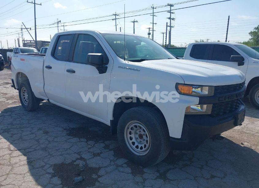 2021 Chevrolet Silverado 1500 4WD DOUBLE CAB STANDARD BED WT (VIN 1GCRYAEF0MZ211512) main photo