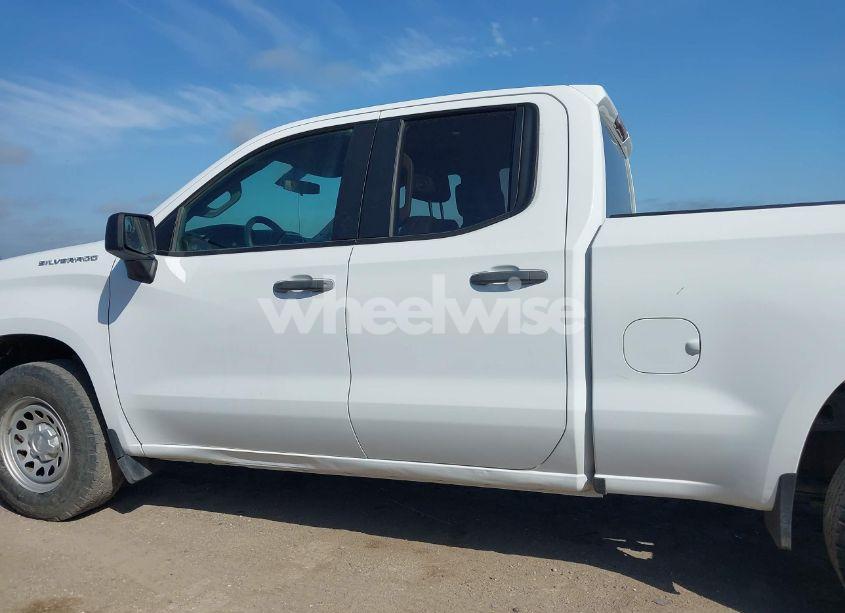 Photo 14 of 2021 Chevrolet Silverado 1500 4WD DOUBLE CAB STANDARD BED WT (VIN 1GCRYAEF0MZ211512)