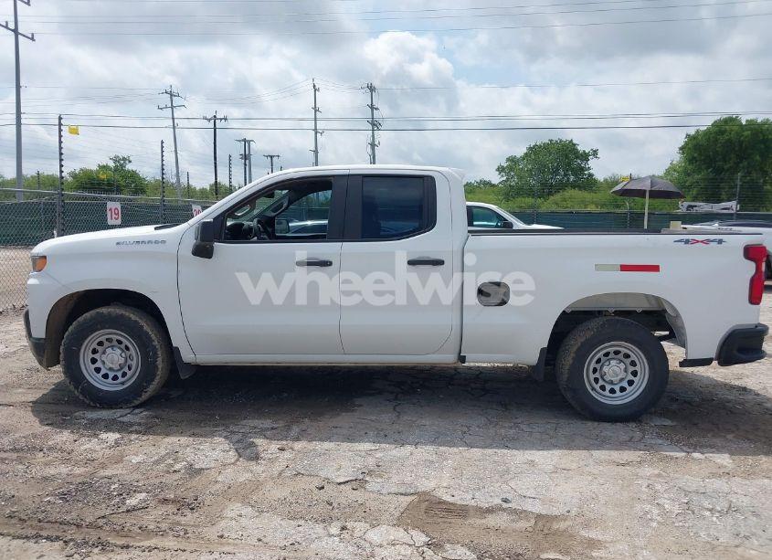 Photo 14 of 2021 Chevrolet Silverado 1500 4WD DOUBLE CAB STANDARD BED WT (VIN 1GCRYAEF0MZ217181)