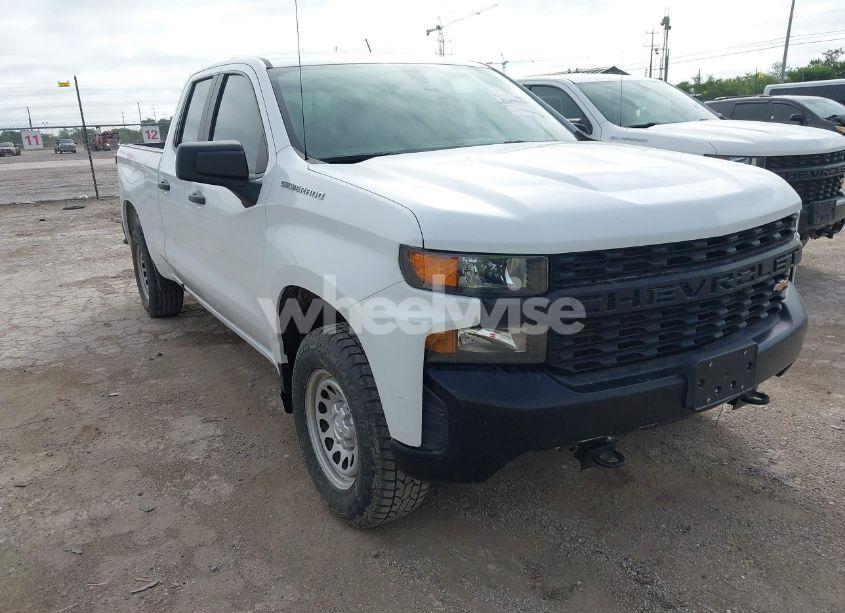 2021 Chevrolet Silverado 1500 4WD DOUBLE CAB STANDARD BED WT (VIN 1GCRYAEF0MZ218153) main photo