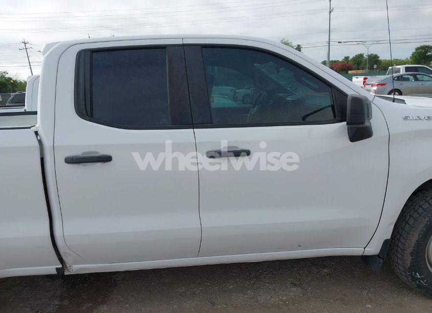 Photo 13 of 2021 Chevrolet Silverado 1500 4WD DOUBLE CAB STANDARD BED WT (VIN 1GCRYAEF0MZ218153)