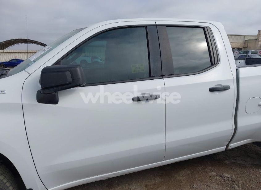 Photo 14 of 2021 Chevrolet Silverado 1500 4WD DOUBLE CAB STANDARD BED WT (VIN 1GCRYAEF0MZ218153)