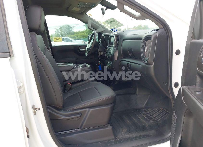 Photo 5 of 2021 Chevrolet Silverado 1500 4WD DOUBLE CAB STANDARD BED WT (VIN 1GCRYAEF0MZ218153)