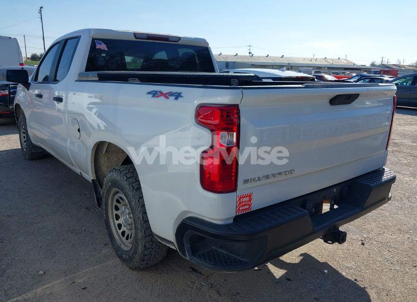 Photo 3 of 2019 Chevrolet Silverado 1500 WORK TRUCK (VIN 1GCRYAEF2KZ370481)