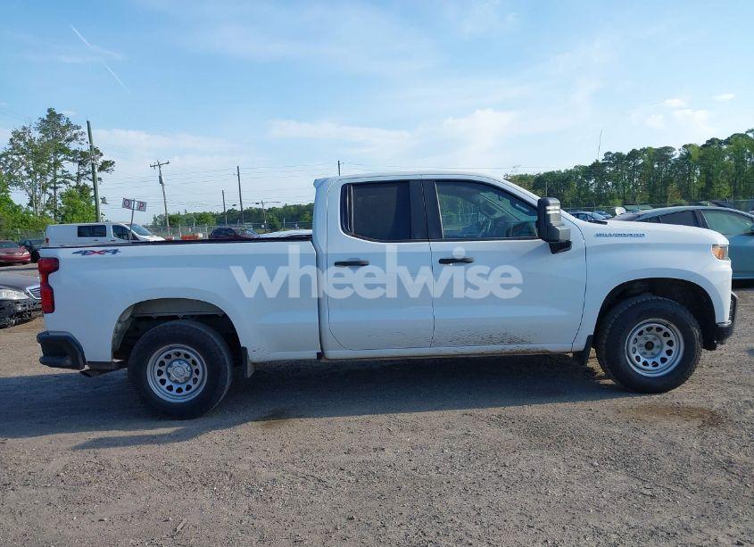 Photo 13 of 2021 Chevrolet Silverado 1500 4WD DOUBLE CAB STANDARD BED WT (VIN 1GCRYAEF2MZ135727)