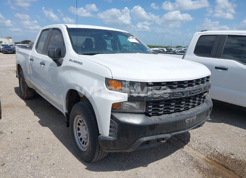 2021 Chevrolet Silverado 1500 4WD DOUBLE CAB STANDARD BED WT (VIN 1GCRYAEF2MZ209695) main photo