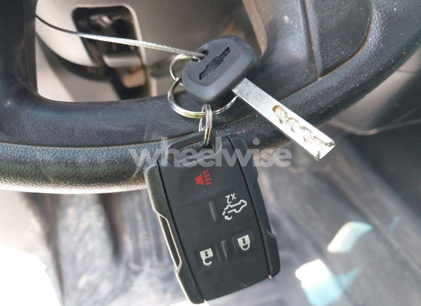 Photo 11 of 2021 Chevrolet Silverado 1500 4WD DOUBLE CAB STANDARD BED WT (VIN 1GCRYAEF2MZ209695)