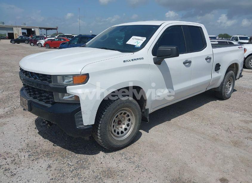 Photo 2 of 2020 Chevrolet Silverado 1500 4WD DOUBLE CAB STANDARD BED WT (VIN 1GCRYAEF3LZ177158)